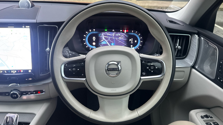 Volvo XC60 2.0 B5P Ultimate Dark 5dr AWD Geartronic Petrol Estate